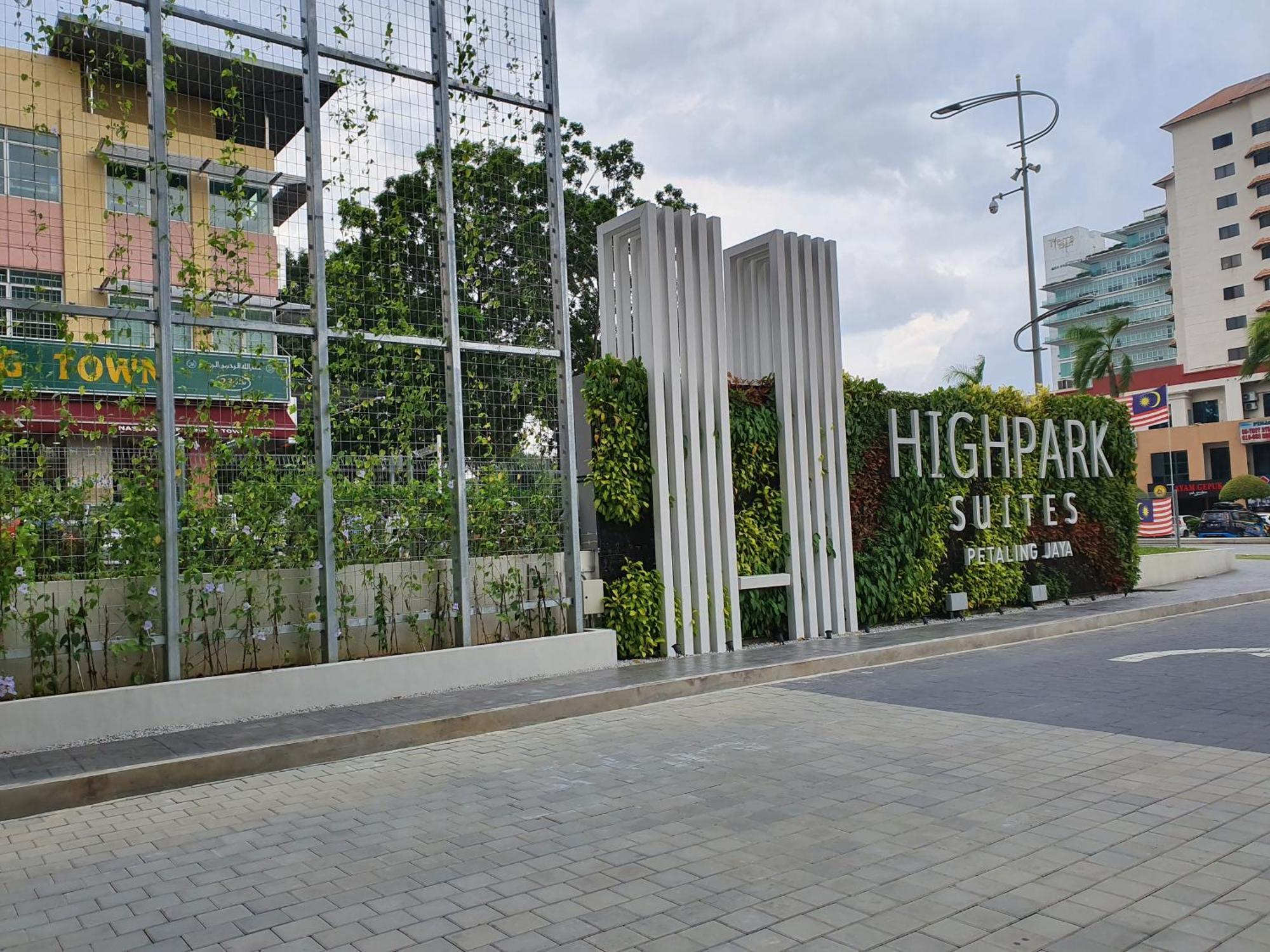Highpark Suites At Petaling Jaya, Kelana Jaya By Plush Zewnętrze zdjęcie